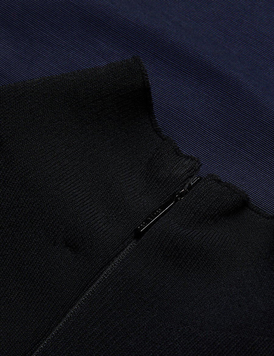 chira - stickad bodice midiklänning med omlottkjol